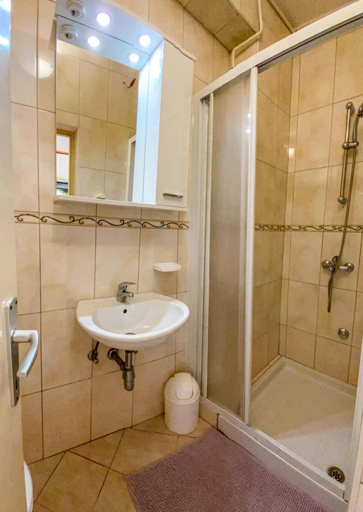 Malvina Apartment *
